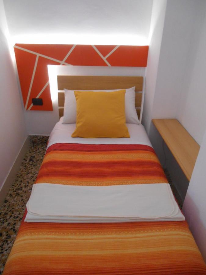 Le Rose Malpensa Bed and Breakfast Busto Arsizio Eksteriør billede