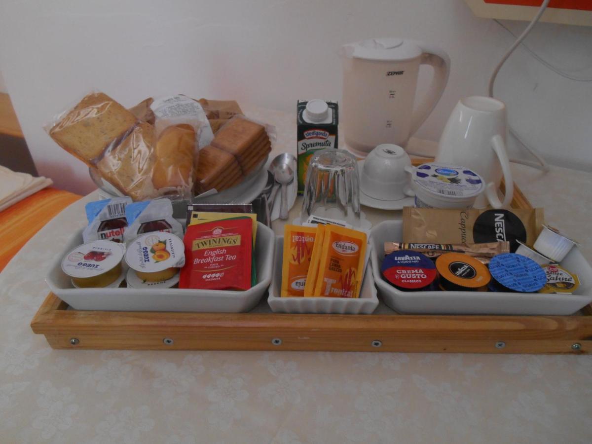 Le Rose Malpensa Bed and Breakfast Busto Arsizio Eksteriør billede