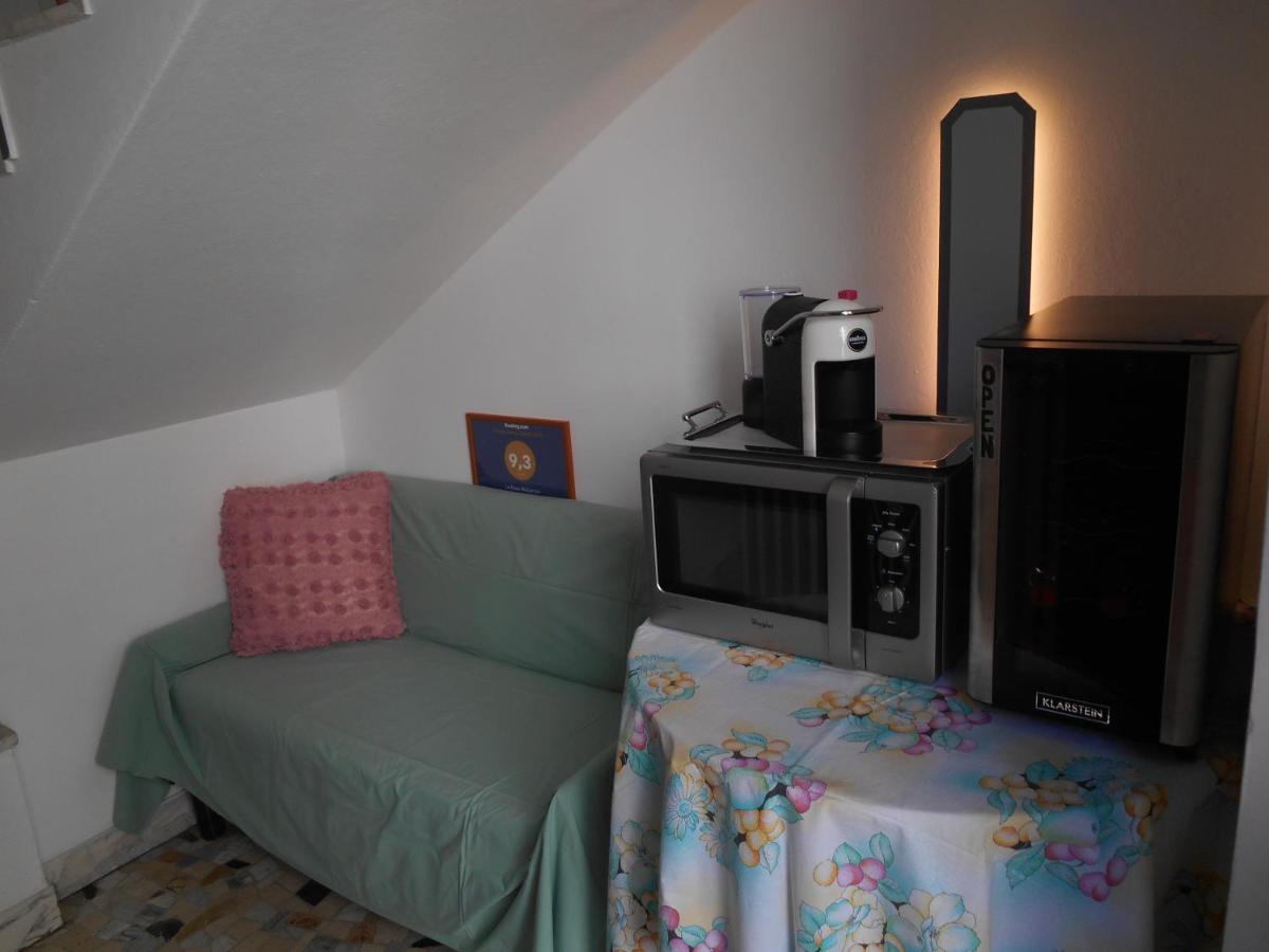 Le Rose Malpensa Bed and Breakfast Busto Arsizio Eksteriør billede