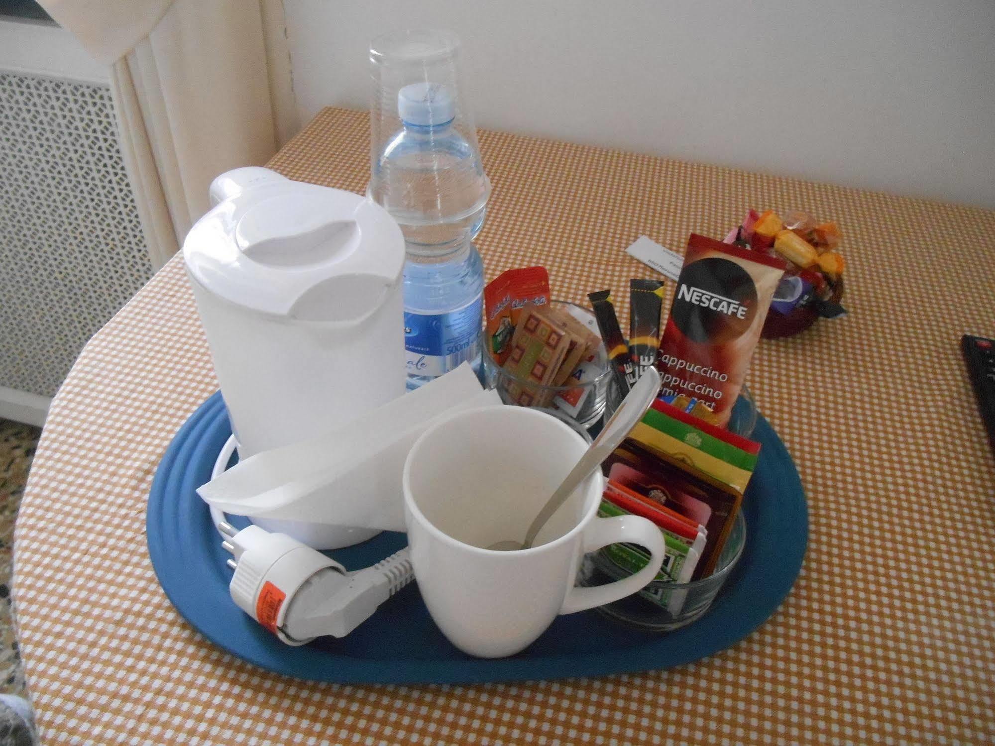Le Rose Malpensa Bed and Breakfast Busto Arsizio Eksteriør billede